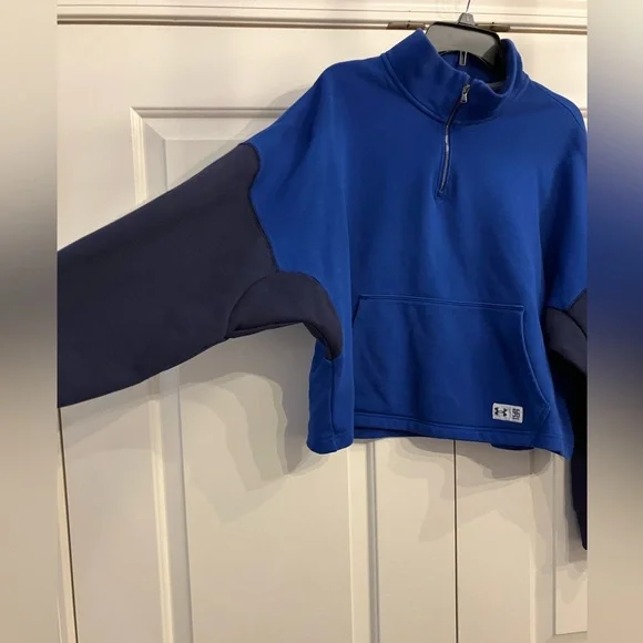 Under Armour Royal Blue two toned pullover 1/4 zip. Semi- cropped - Picture 3 of 8